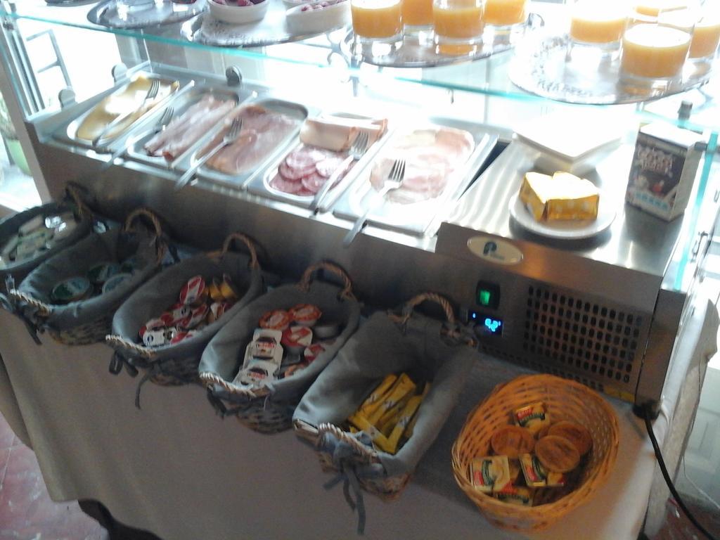 Linter Arconaty Hotel מראה חיצוני תמונה